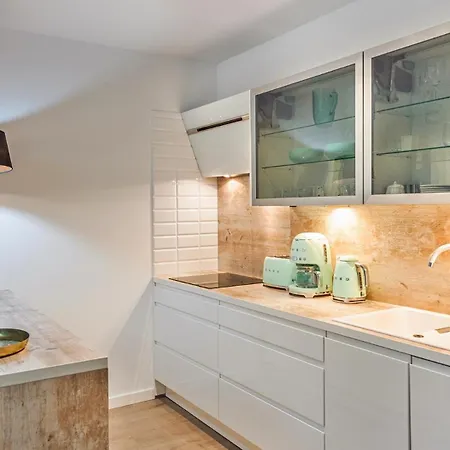 Apartment Nadmorskie Tarasy-basen Fitness Bawialnia Parking W Cenie - Kolberg