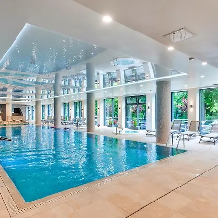 Apartment Nadmorskie Tarasy-basen Fitness Bawialnia Parking W Cenie - *