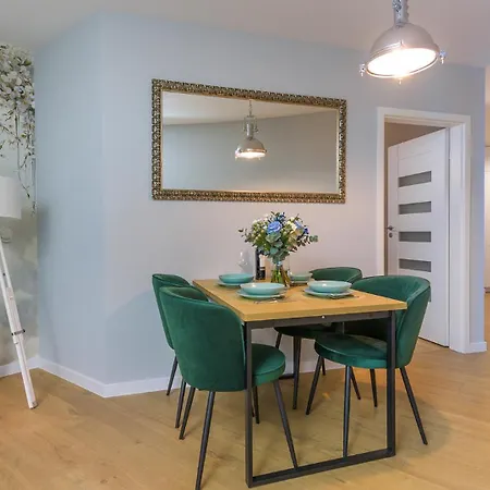 Apartment Nadmorskie Tarasy-basen Fitness Bawialnia Parking W Cenie - *