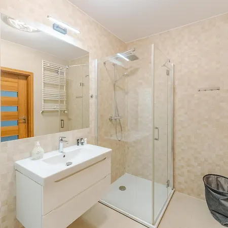 Apartman Nadmorskie Tarasy-basen Fitness Bawialnia Parking W Cenie - *