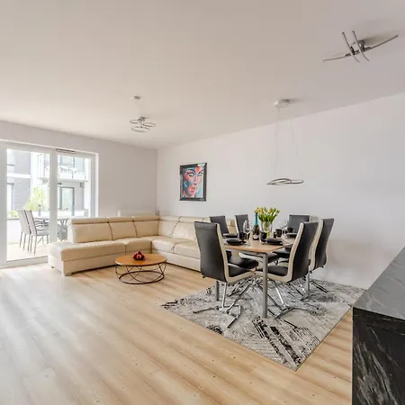 Nadmorskie Tarasy-basen Fitness Bawialnia Parking W Cenie - *